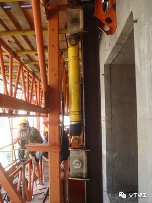 附著式升降腳手架系統(tǒng)詳解 結(jié)構(gòu)、原理與安全要點(diǎn)